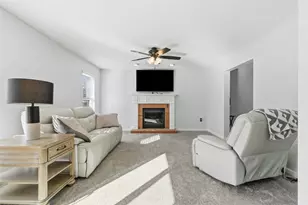 318 Village Dr, Adams Township, PA 16046 - Photo 15