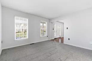 318 Village Dr, Adams Township, PA 16046 - Photo 11