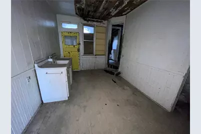 823 Grant St, McKeesport, PA 15132 - Photo 5