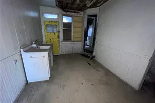 823 Grant St, McKeesport, PA 15132 - Photo 5