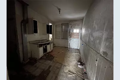 823 Grant St, McKeesport, PA 15132 - Photo 13