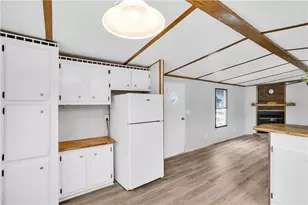 111 Dancer Ln, Jeannette, PA 15644 - Photo 15