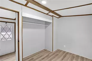 111 Dancer Ln, Jeannette, PA 15644 - Photo 17