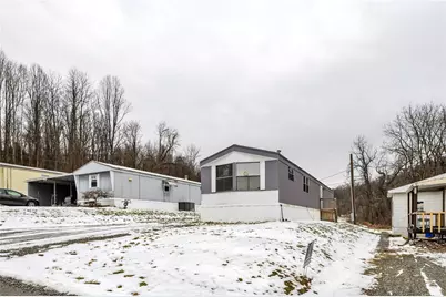 111 Dancer Ln, Jeannette, PA 15644 - Photo 3