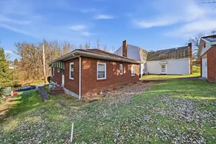 828 Dearborn St, Harmony Township, PA 15005 - Photo 5