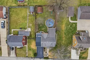 702 Hemlock Dr, Aliquippa, PA 15001 - Photo 41