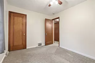 702 Hemlock Dr, Aliquippa, PA 15001 - Photo 19