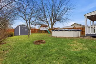 702 Hemlock Dr, Aliquippa, PA 15001 - Photo 37