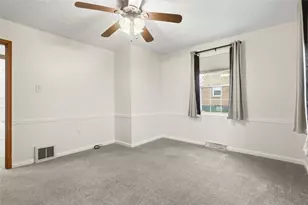 702 Hemlock Dr, Aliquippa, PA 15001 - Photo 21