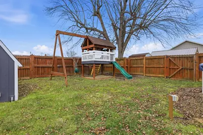 702 Hemlock Dr, Aliquippa, PA 15001 - Photo 39