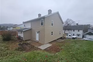 17 Hemlock St, Ellsworth Boro, PA 15331 - Photo 3