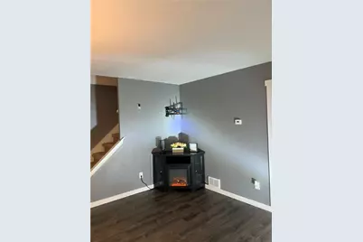 380 Northgate Dr #E, Washington Township, PA 15613 - Photo 7