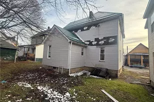 410 E Locust St, Butler, PA 16001 - Photo 5