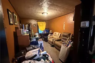 421 & 423 Bessemer Ave, Twp of But SW, PA 16045 - Photo 17