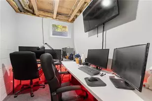 2293 Flint Dr, South Strabane, PA 15301 - Photo 29