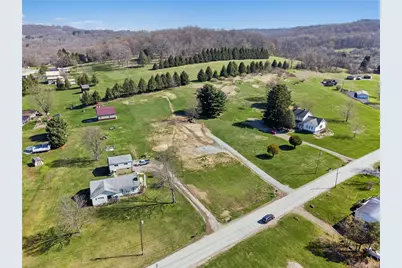 813 Edmon Rd, Kiskiminetas Township, PA 15613 - Photo 3