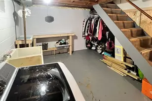 1009 N Ashland Ave, New Castle, PA 16102 - Photo 11