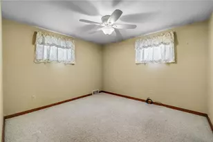 14 Scholar Dr, Pittsburgh, PA 15236 - Photo 19