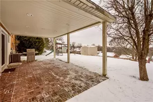 930 Lindsay Rd, Scott Township, PA 15106 - Photo 25