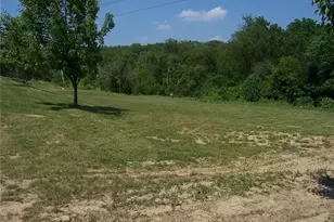 2301 Southampton Dr, Pittsburgh, PA 15241 - Photo 1