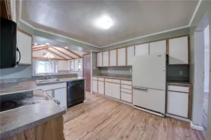 4615 Home St, West Mifflin, PA 15122 - Photo 15