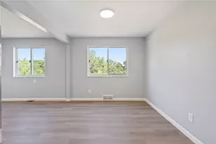 1625 Loretta Dr, Pittsburgh, PA 15235 - Photo 7