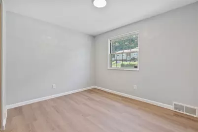 1625 Loretta Dr, Pittsburgh, PA 15235 - Photo 17