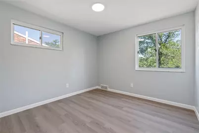 1625 Loretta Dr, Pittsburgh, PA 15235 - Photo 13