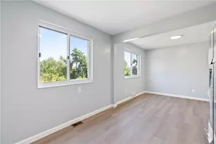 1625 Loretta Dr, Pittsburgh, PA 15235 - Photo 11