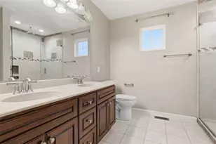 251 Field Club Cir, Robinson Twp, PA 15136 - Photo 19