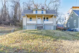 953 7th St Ext, New Kensington, PA 15068 - Photo 1