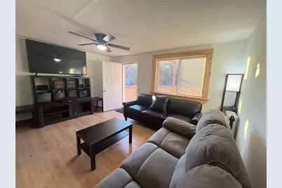 210 N 4th St, Jeannette, PA 15644 - Photo 7