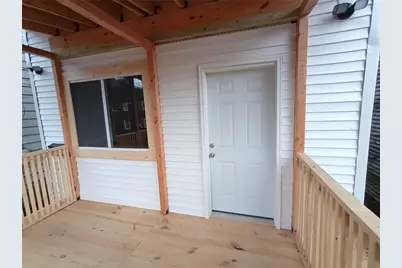 210 N 4th St, Jeannette, PA 15644 - Photo 3