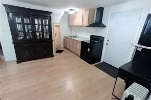 210 N 4th St, Jeannette, PA 15644 - Photo 9