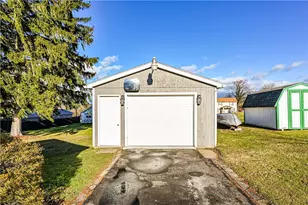 1938 Gay Ave, Hempfield Township, PA 15601 - Photo 45