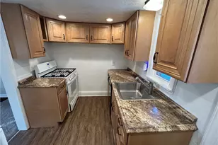 1581 Greencrest Dr, Pittsburgh, PA 15226 - Photo 5