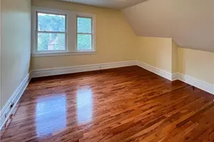 926 Savannah Ave, Pittsburgh, PA 15221 - Photo 11