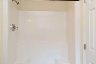 204 Adele Ct, Ross Twp, PA 15229 - Photo 13