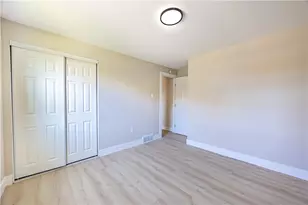 476 Fielding Dr, Pittsburgh, PA 15235 - Photo 15