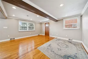 465 Macassar Dr, Baldwin Twp, PA 15236 - Photo 7