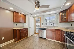 465 Macassar Dr, Baldwin Twp, PA 15236 - Photo 13