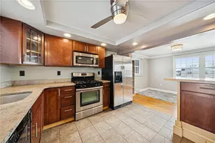 465 Macassar Dr, Baldwin Twp, PA 15236 - Photo 11