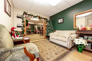 610 W Main St, Grove City Boro, PA 16127 - Photo 11