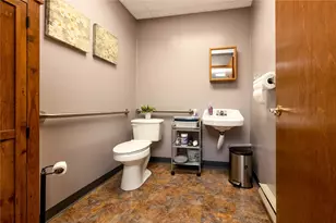 610 W Main St, Grove City Boro, PA 16127 - Photo 25