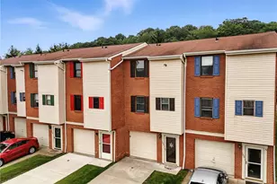 162 Woodhaven Dr, Seven Fields Boro, PA 16046 - Photo 1