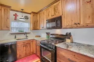 955 Woodside Ave, Ellwood City, PA 16117 - Photo 17