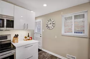 821 Bethany Dr, Pittsburgh, PA 15243 - Photo 21