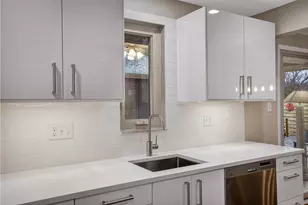 821 Bethany Dr, Pittsburgh, PA 15243 - Photo 19