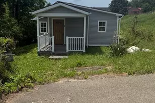 105 Penn Ave, Bentleyville, PA 15314 - Photo 9