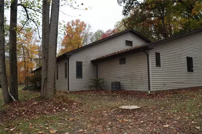 566 Monte Ln, Derry Township, PA 15717 - Photo 5